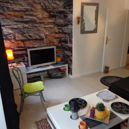Naehe Messe - Agency Habitación en casa particular *